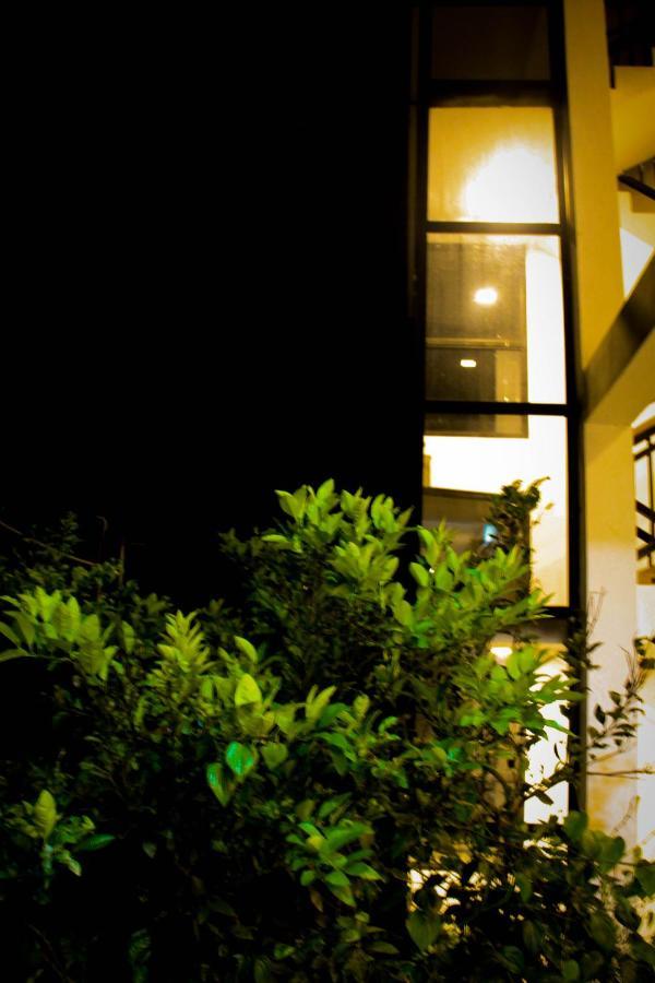 Ella Odyssey Inn Εξωτερικό φωτογραφία