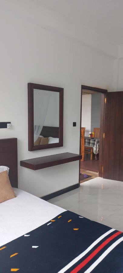 Ella Odyssey Inn Εξωτερικό φωτογραφία