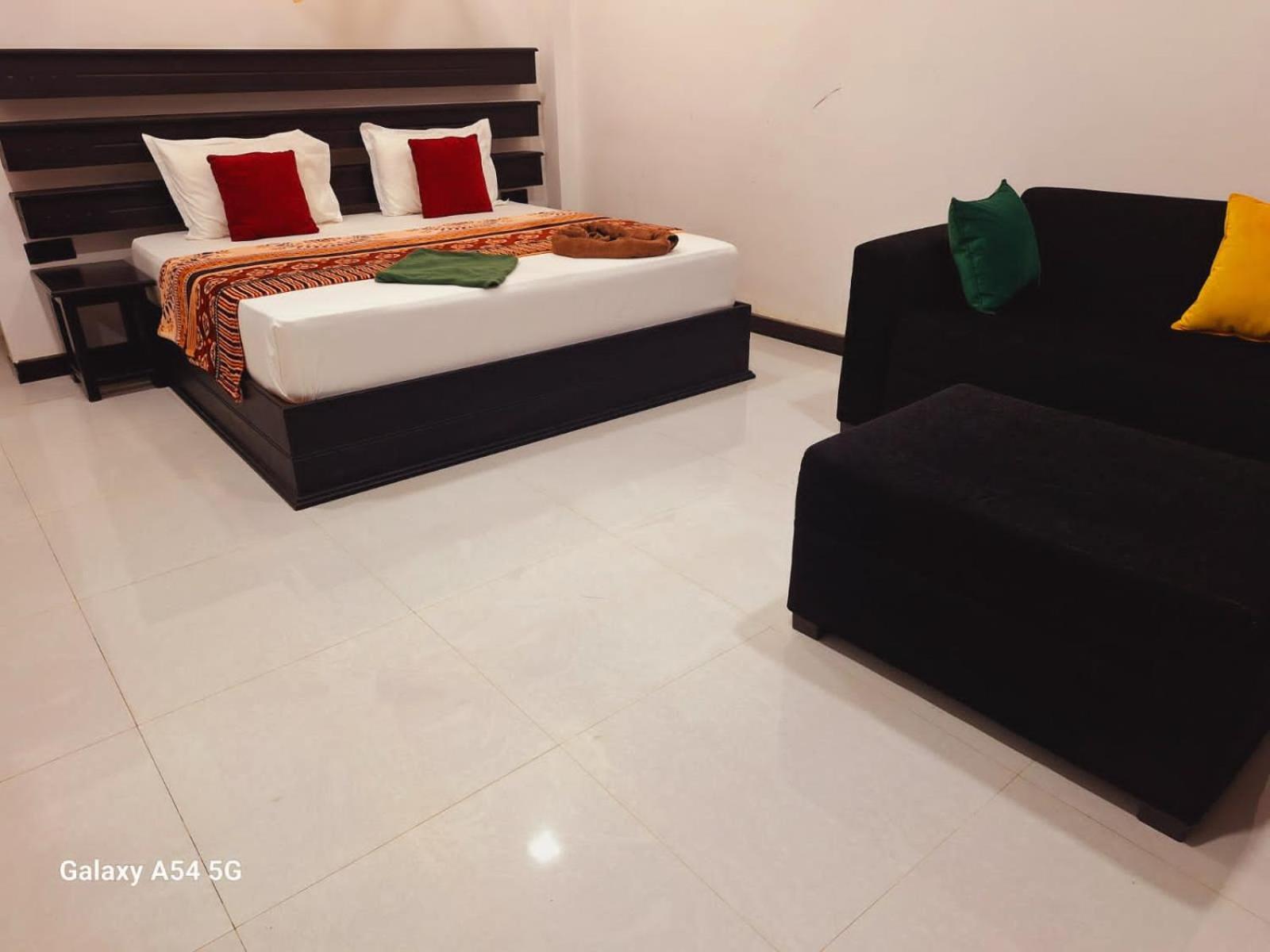 Ella Odyssey Inn Εξωτερικό φωτογραφία